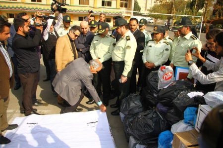 حسین فرحبخش و انوشیروان نعیمی در کنار روسای پلیس پایتخت در مراسم امحاء